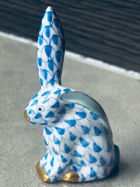Herend Blue and Gold Fishnet Porcelain Rabbit Figurine